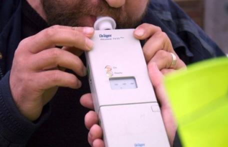 Şofer băut dat de gol de halena alcoolică. Ce alcoolemie avea conducătorul auto depistat de poliţiştii botoșăneni