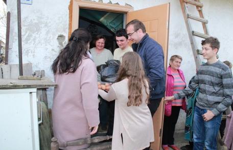 Activitate filantropică derulată de elevii Liceului Teoretic Lipcani și cei a Școlii Gimnaziale nr. 1 Rădăuți-Prut - FOTO