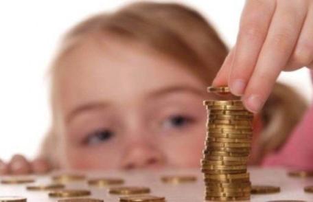 Copiii vor primi alocaţii mai mari începând cu luna mai
