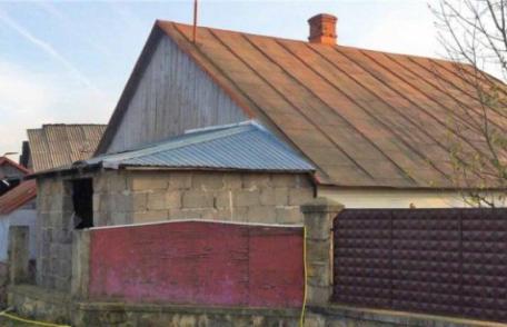 Caz straniu la Suceava. Au crezut că e decedată. Când au intrat în casa ei, polițiștii s-au îngrozit