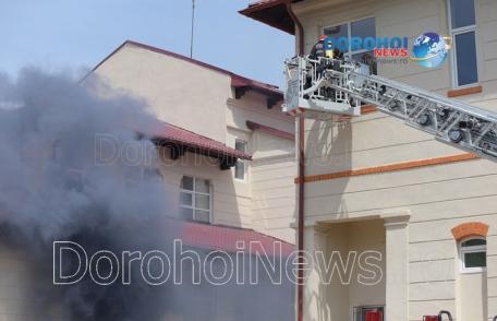 Desfășurare impresionantă de forțe la Colegiul Naţional „Grigore Ghica” Dorohoi. A fost pus în aplicare Planul Roșu de Intervenție! FOTO