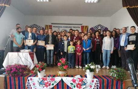Liceul Teoretic „Anastasie Bașotă” Pomîrla - Premiul al III-lea la Concursul Interjudețean „Istoria fără manual” - FOTO