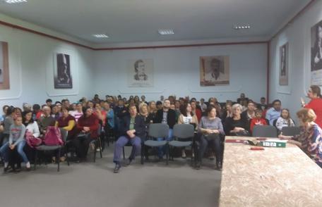 Concursul – Simpozion LUMINA ÎNVIERII la Școala Gimnazială Mihail Sadoveanu Dumbrăvița - FOTO