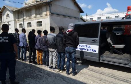 Cetăţeni din Bangladesh depistaţi de poliţiştii de frontieră botoşăneni în cooperare cu grănicerii ucraineni