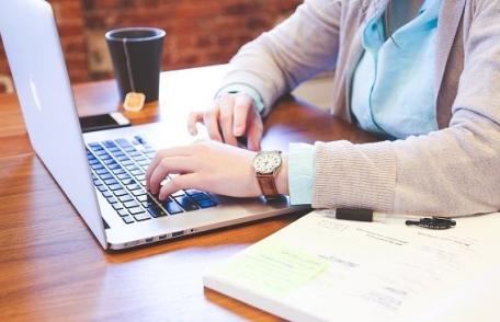 Cauți un job profesionist? Vrei să lucrezi alături de persoane competente? Vino în echipa noastră!