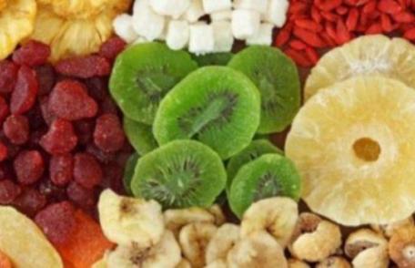 Adevărul despre fructele confiate pe care nimeni nu îl spune. Mai mănânci vreodată?