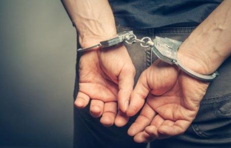 Bărbatul care a sechestrat și violat o bătrână de 72 de ani, a fost arestat pentru 30 de zile
