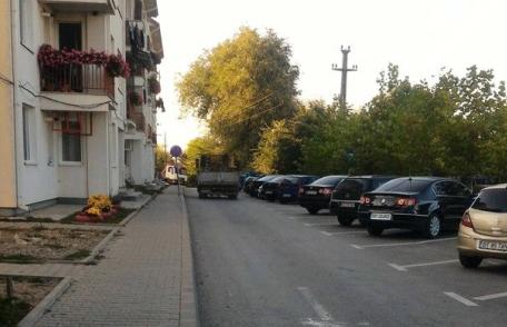 Primim la redacție – Cetățeni puși în pericol și drum deteriorat - FOTO