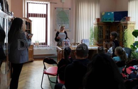 Concurs de creație literară „Micul scriitor de azi, marele scriitor de mâine” - FOTO