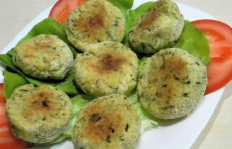 Pifteluțe de cartofi cu verdeață