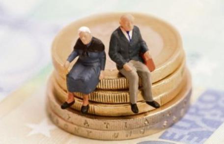 Veteranii și văduvele de război, 400 de lei în plus la pensie! Legea, promulgată