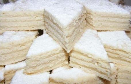 Cea mai căutată rețetă de Crăciun – Prăjitura Albă ca zăpada