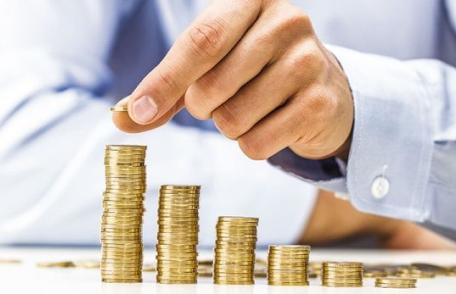 Salariul minim crește, începând cu 1 ianuarie, de la 2.080 la 2.230 de lei
