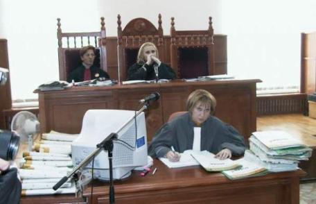 Instanțele din Botoșani au nevoie de grefieri 