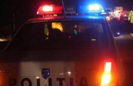 Șofer beat urmărit de polițiștii rutieri și cei de frontieră după ce a lovit un pieton și a părăsit locul accidentului