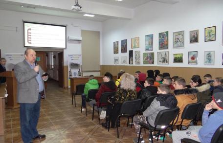 „Ziua Națională a meseriilor” la Liceul Tehnologic Alexandru Vlahuță Șendriceni - FOTO