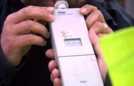 Acțiune a polițiștilor dorohoieni! Bărbat din Dorohoi, beat criță, prins la volan pe strada Dimitrie Pompeiu