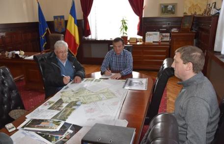 Primăria Dorohoi: S-a semnat contractul pentru extinderea rețelelor de gaze naturale în Satul Nou