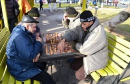 Coronavirus: Ce trebuie să faci dacă ai peste 60 de ani