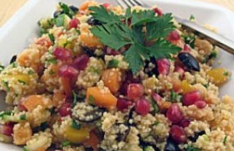 Salată de cuscus cu semințe de rodie