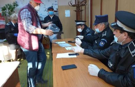 Polițiștii din Dorohoi au primit viziere de protecție de la Sindicatul „Pro Lex” - FOTO