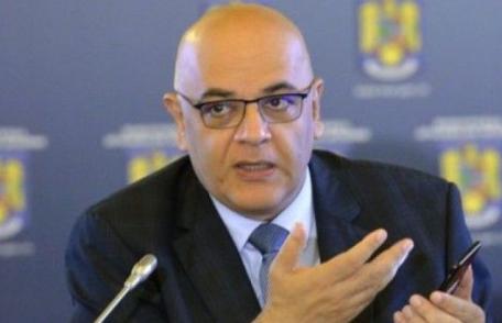 Raed Arafat: Angajații care pot lucra de acasă ar fi bine să o facă și după 15 mai. Se lucrează la un set de reguli