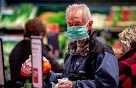 Se schimbă intervalul orar în care persoanele peste 65 de ani pot ieşi din casă