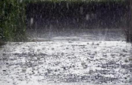 Avertizări meteo! COD GALBEN și COD PORTOCALIU de vânt, ploi și precipitații mixte