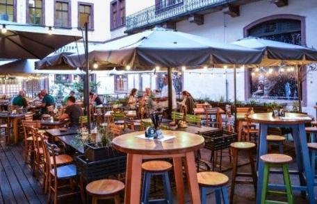 Terasele se redeschid din 15 mai, cu condiţia respectării măsurilor de igienă și distanțare socială