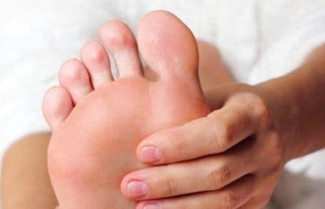 Trucuri naturale pentru tratarea bătăturilor