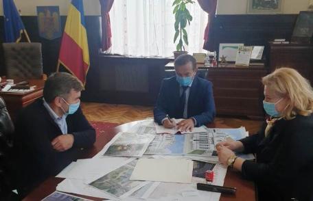 25 de străzi din Dorohoi vor fi asfaltate. Astăzi a fost semnat contractul!