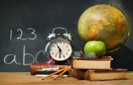 Mihaela Huncă: „La mulți ani, dragi învățători!”