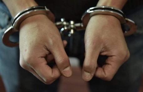 Bărbat reținut pentru tentativă de viol și violare de domiciliu