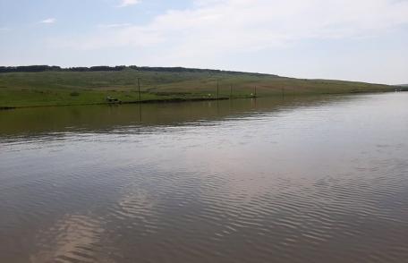 Iazul Corlăteni – Un loc ideal pentru agrement și pescuit – VIDEO / FOTO