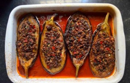 Vinete umplute cu carne tocată 