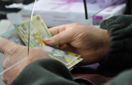 IMPORTANT! Află cum vor fi achitate plățile certificatelor de înmatriculare și a permiselor de la 1 octombrie