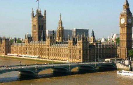 Avertizare MAE pentru românii care călătoresc în UK: gradul de alertă teroristă a urcat la 4 (sever)