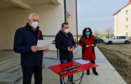 Primăria Dorohoi a repartizat cele 16 locuințe de serviciu noilor chiriași- FOTO