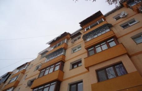 Anunț SVSU Dorohoi: Curățați țurțurii formați pe streașina blocului