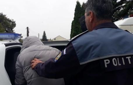 Reținut de poliție după ce a furat o mașină și a plecat cu ea la plimbare