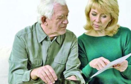 Lovitură pentru pensionari. Ministrul Muncii le interzice pensionarilor să mai cumuleze pensia cu salariul. Ori una, ori alta!