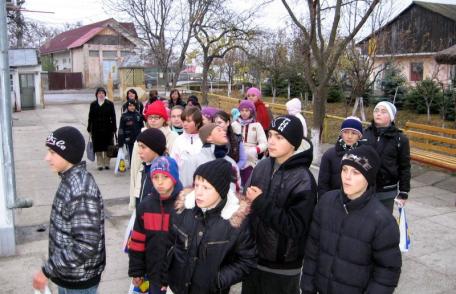 Să nu-i uităm pe bunicii nostrii activitate desfășurată la Scoala Nr. 4 Dorohoi