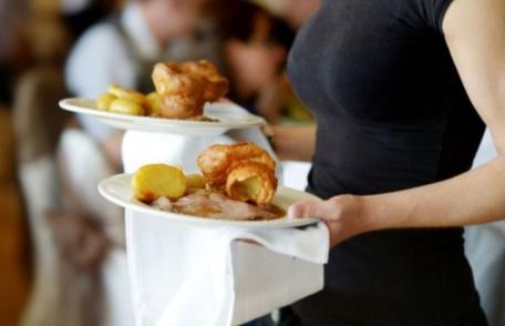 Anunțul MOMENTULUI: Restaurantele s-ar putea redeschide de la 1 iunie. În ce CONDIȚII, dar și CUM se va putea călători