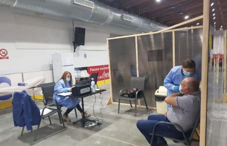 100 de vaccinări în primele trei ore la Cornișa - FOTO