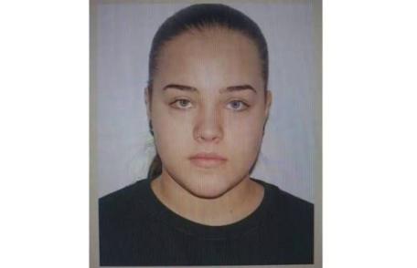 Minoră de 15 ani dată dispărută de familie. Dacă ați văzut-o sunați la 112!