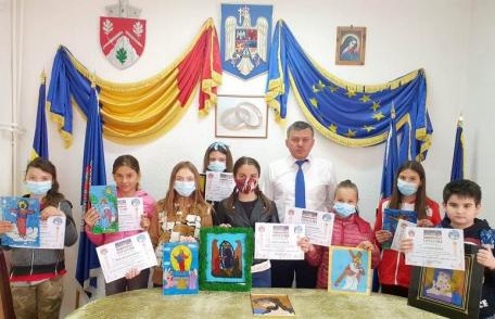 IBĂNEȘTI: Câștigătorii concursului de pictură pe sticlă „Icoana-Lumina Credinței”