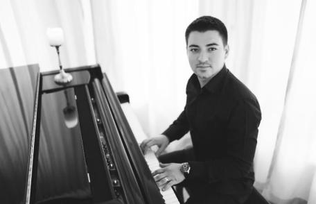 Trupul neînsuflețit al lui Iulian Cojocaru depus la Biserica „Sf. Ilie” din Dealu Mare, Dorohoi