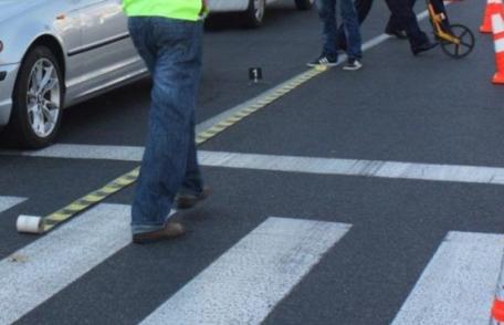 Accident pe strada C.D.Gherea! Adolescentă lovită de o mașină pe trecerea de pietoni