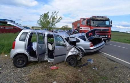 Accident rutier cu 4 victime. Trei copii au ajuns la spital