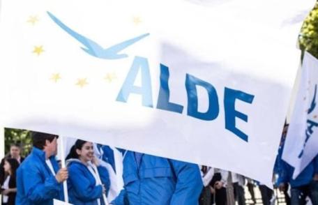 Daniel OLTEANU, președinte ALDE: „Comisia Europeană ne-a cerut reforme, iar Guvernul Cîțu asta a înțeles să includă în PNRR ca reformă: noi taxe pe ut